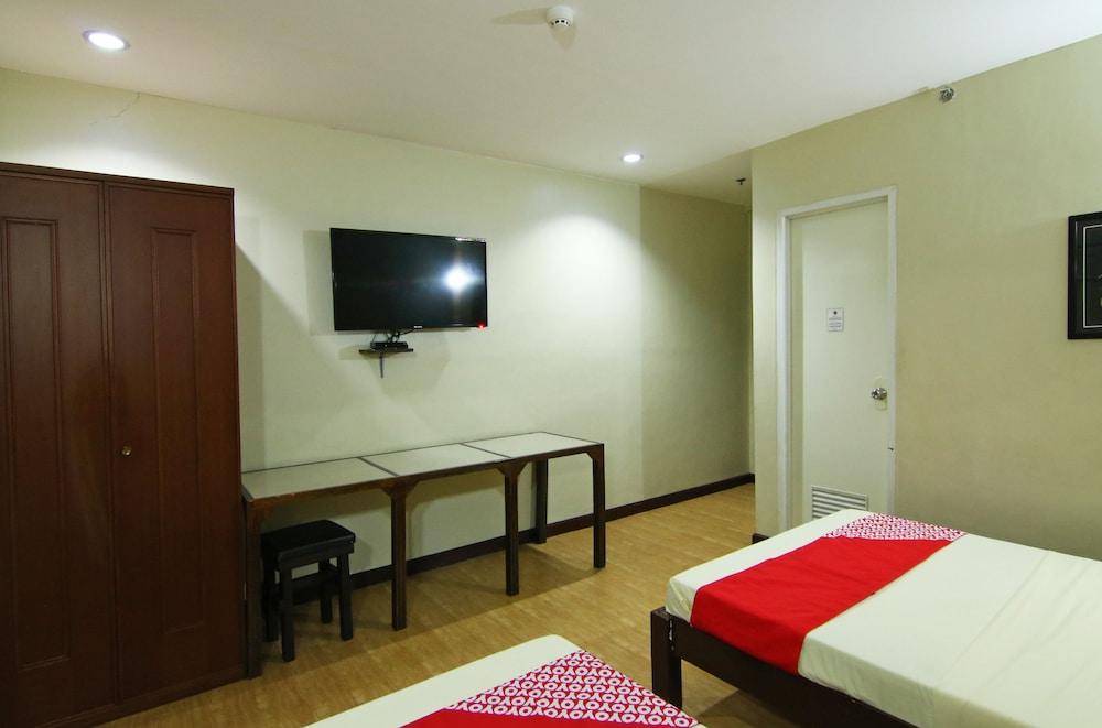 Oyo 110 Asiatel Hotel Пасай Екстериор снимка
