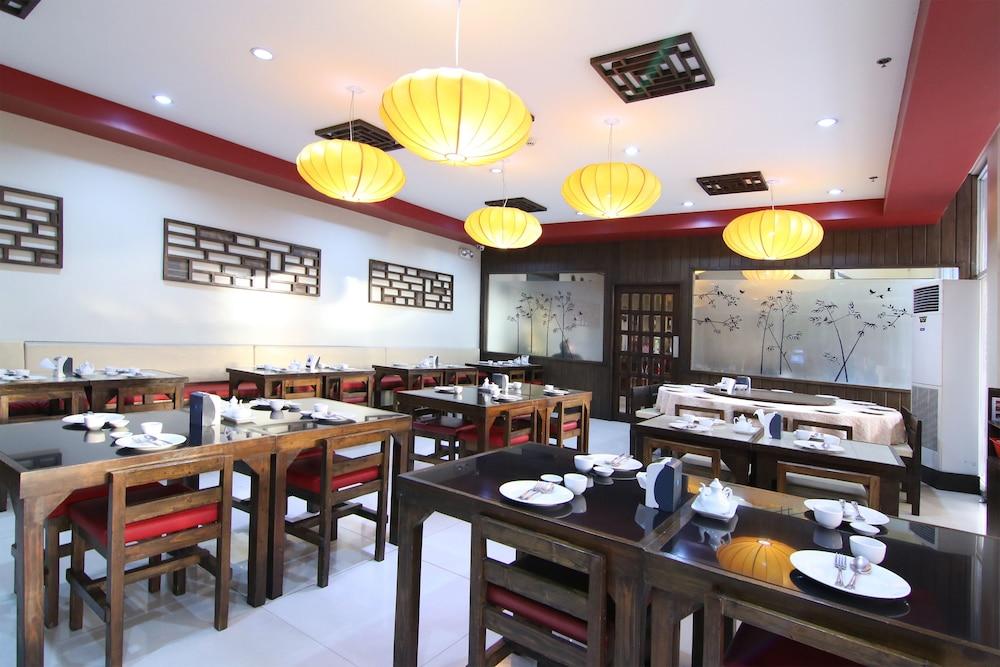 Oyo 110 Asiatel Hotel Пасай Екстериор снимка