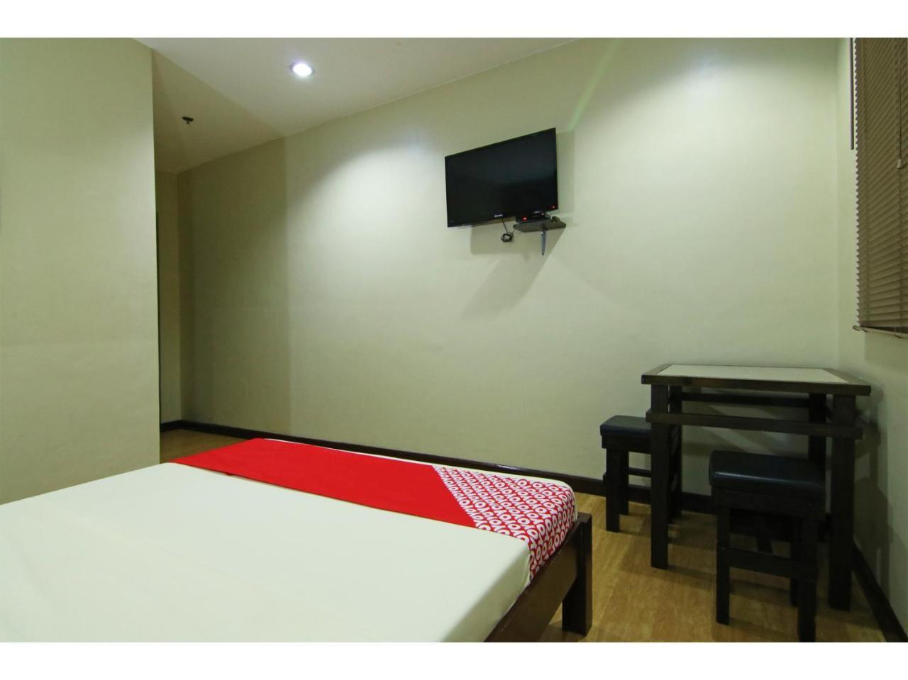 Oyo 110 Asiatel Hotel Пасай Екстериор снимка