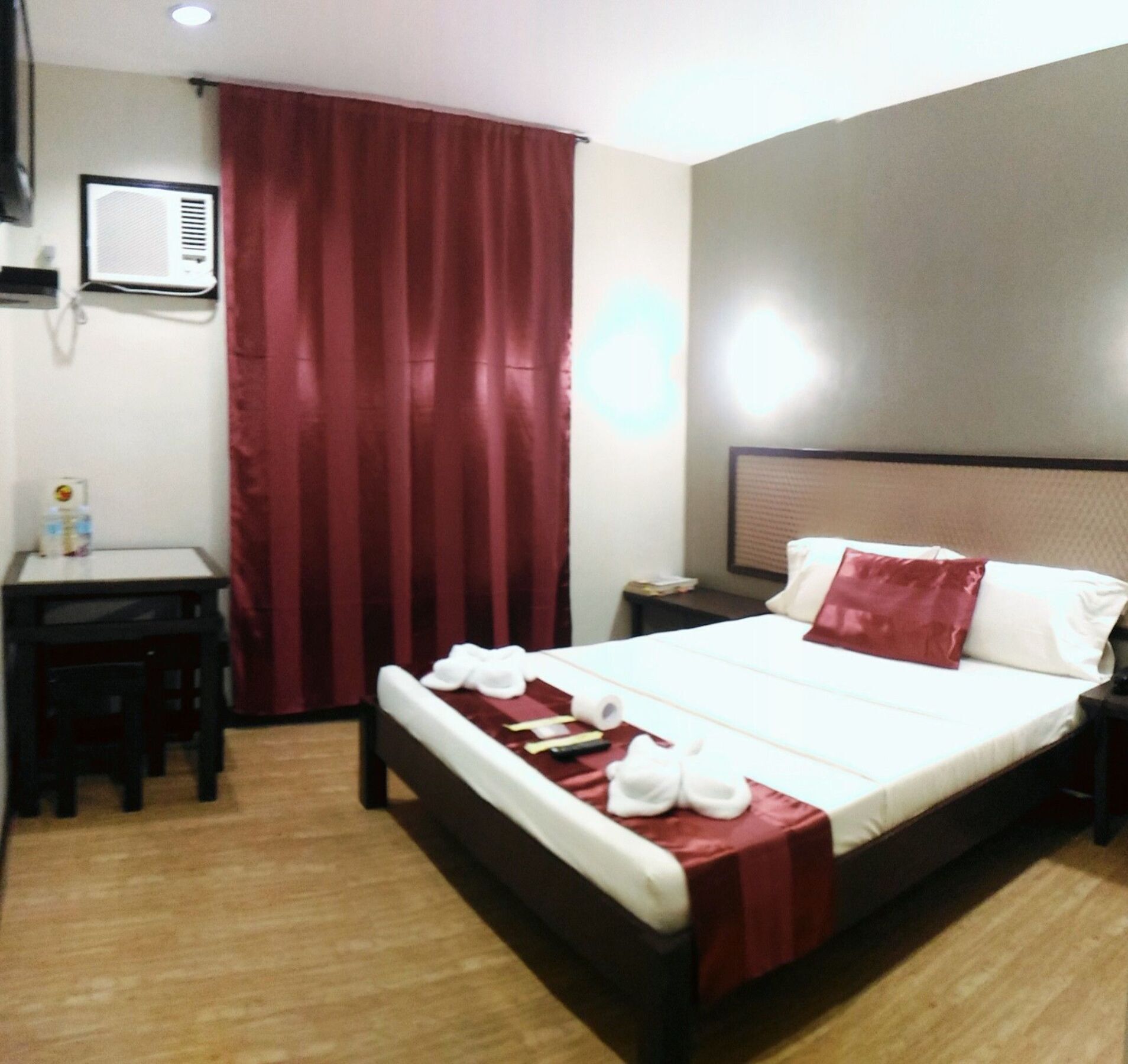 Oyo 110 Asiatel Hotel Пасай Екстериор снимка