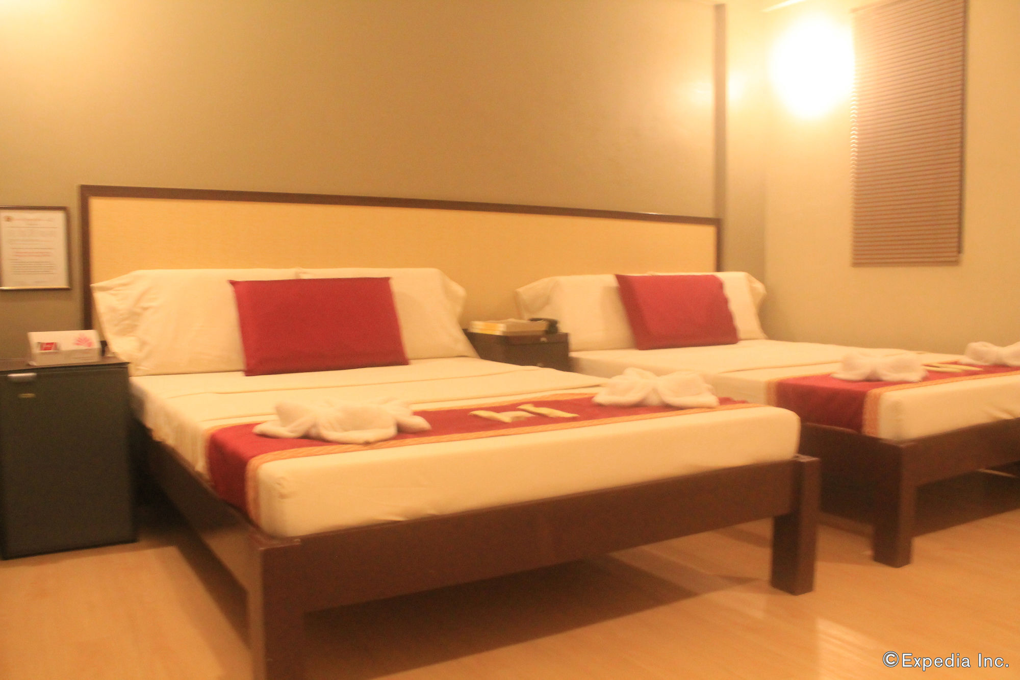 Oyo 110 Asiatel Hotel Пасай Екстериор снимка